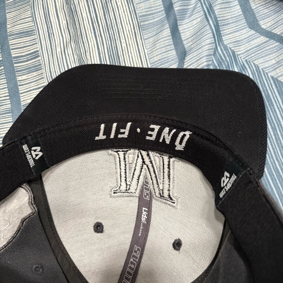 Maine Black Bears Men’s Baseball Cap - Picture 4 of 5